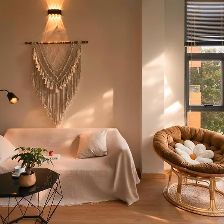 Hn Homes - Can Ho 2 Phong Ngu Day Du Noi That, View Song Duong Hoang Sa, Quan 1